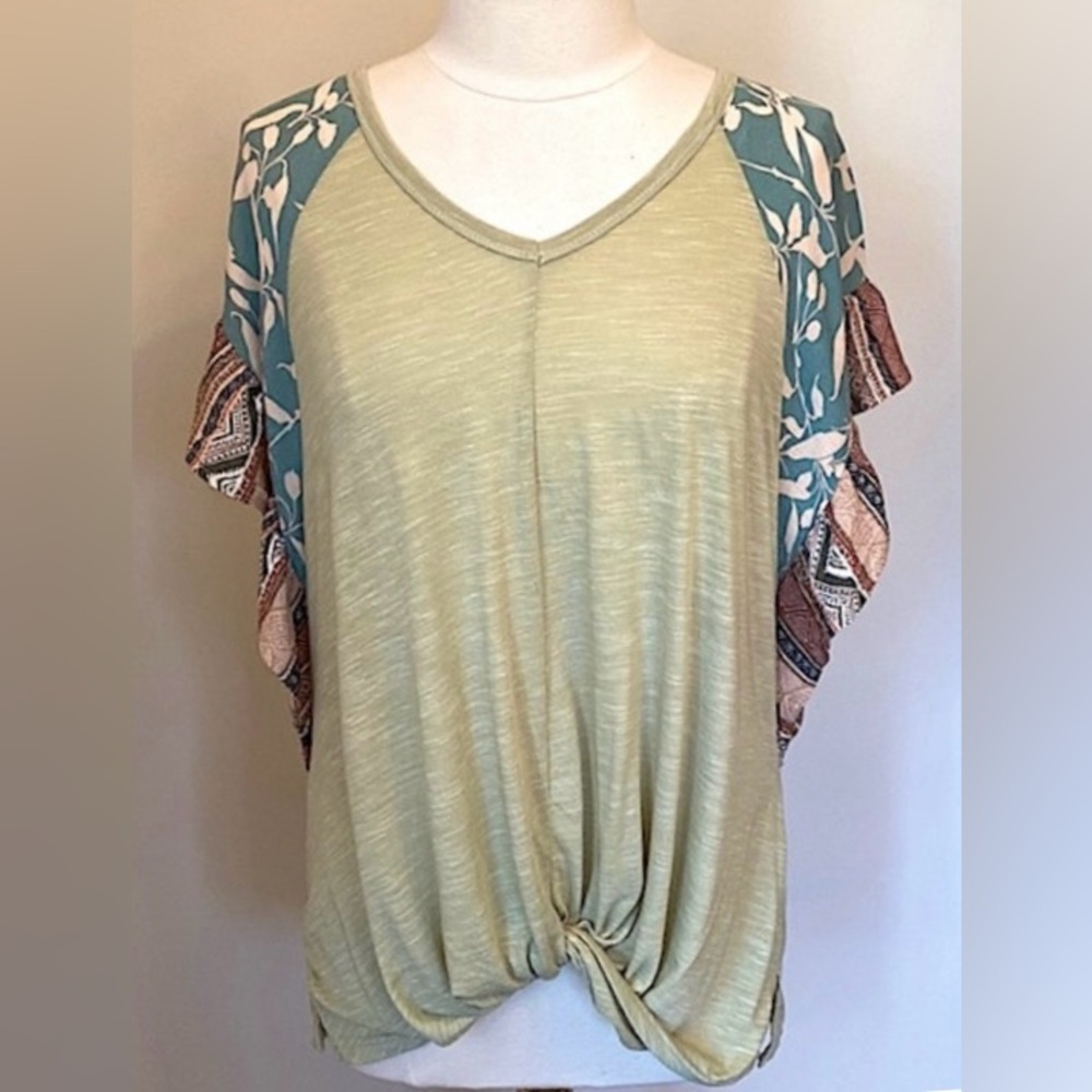 GiGio Sage Green Mixed Floral SZ S Boho Chic Romantic Cottagecore  Feminine Top
